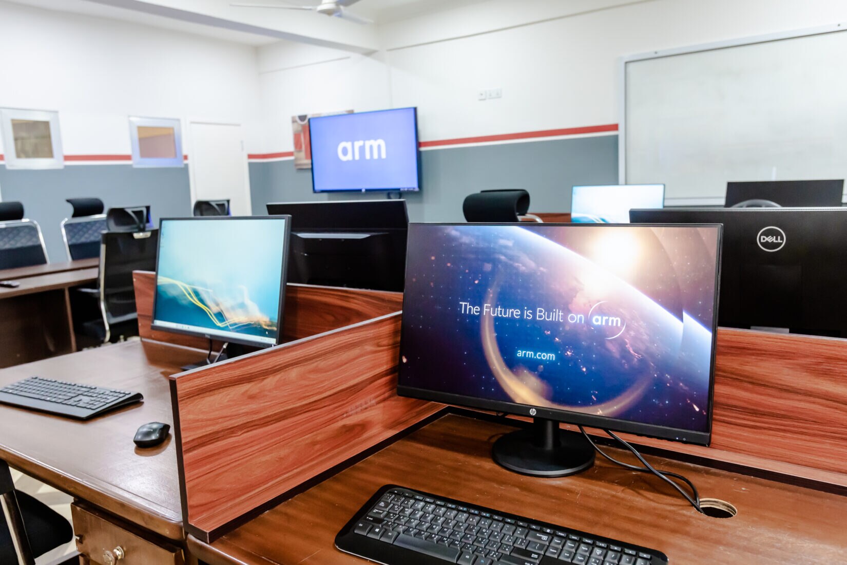 Knust Computer Lab Arm Opens Five New Labs in Ghana to Inspire Future Tech Innovation ...